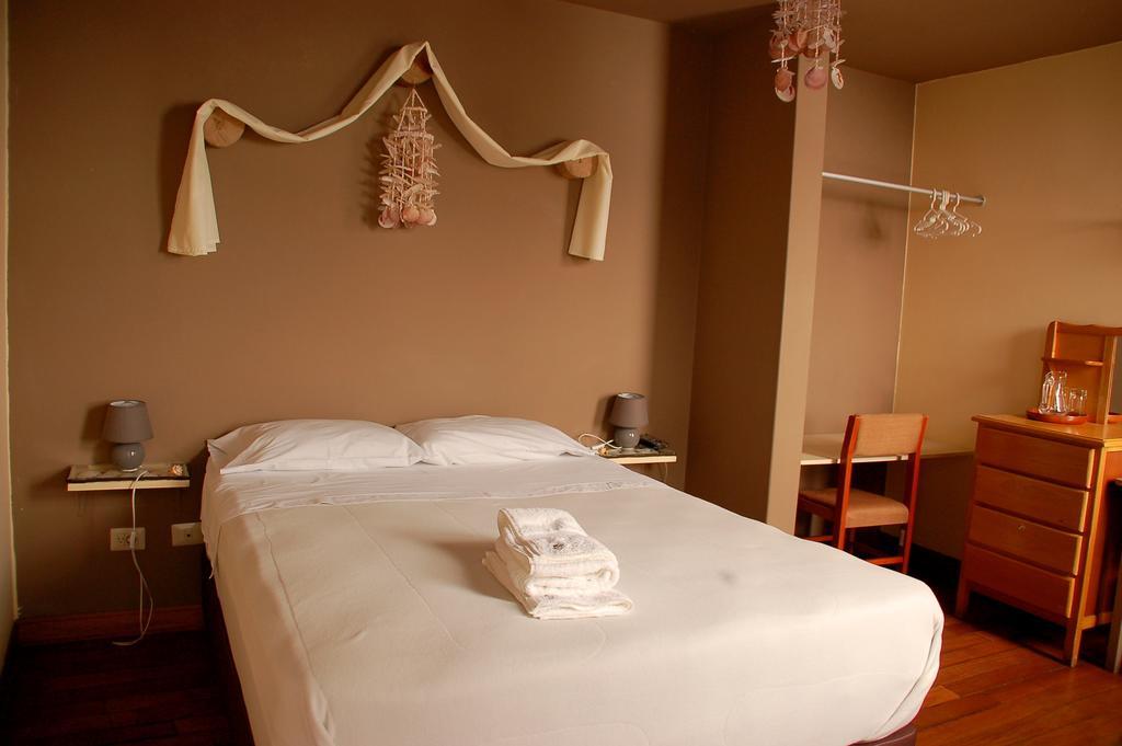 Viavia Cafe Ayacucho Hotel Room photo