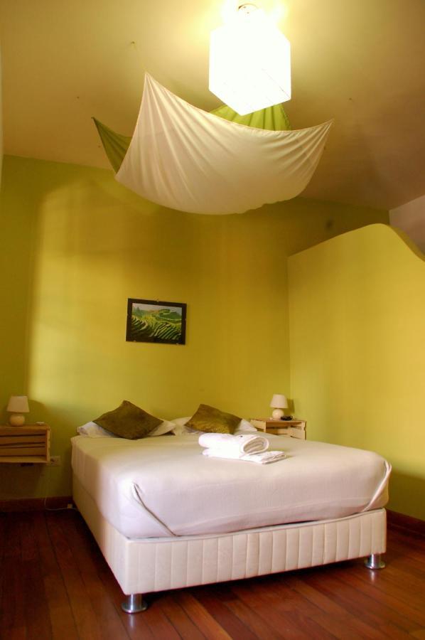 Viavia Cafe Ayacucho Hotel Room photo